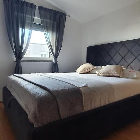 Apartments Kolak Rogoznica  Buitenkant foto